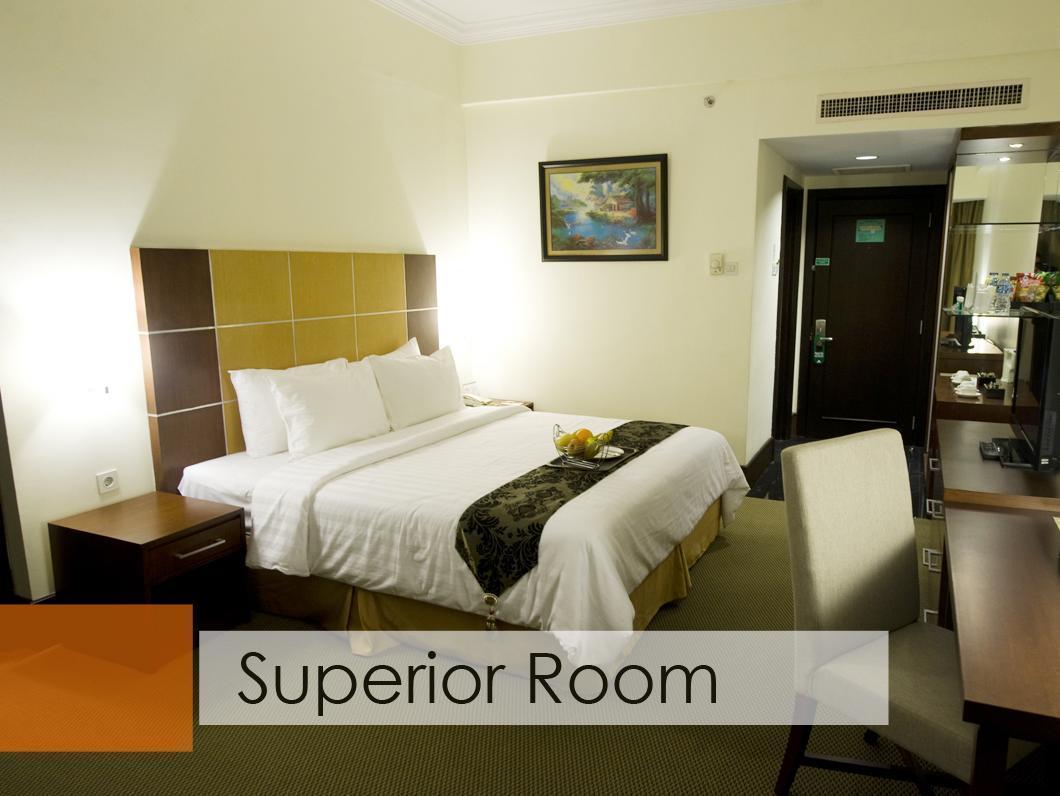 Emerald Garden International Hotel Medan Exterior foto